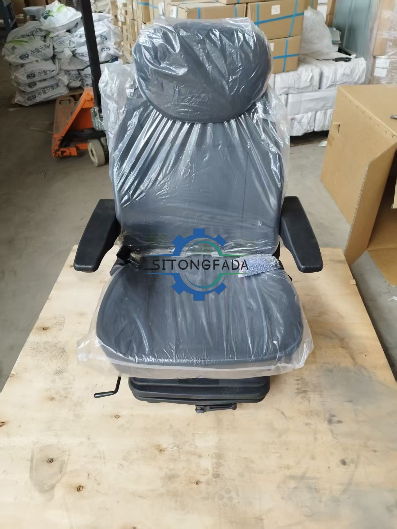 Factory Direct Fabric Tractor Seat With Armrest Headrest Operator Seat for Farm Tractor Excavator Agricultural Machinery Parts FD-852-1