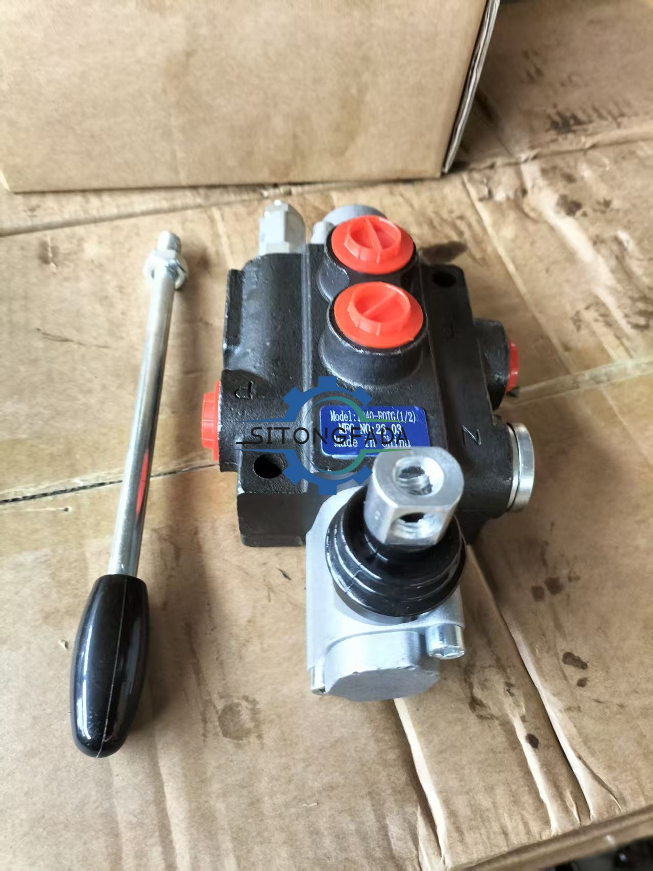 P40 Manufacturer Direct Hydraulic Directional Control Hydraulic Valve Controller Part for Tractor Parts 