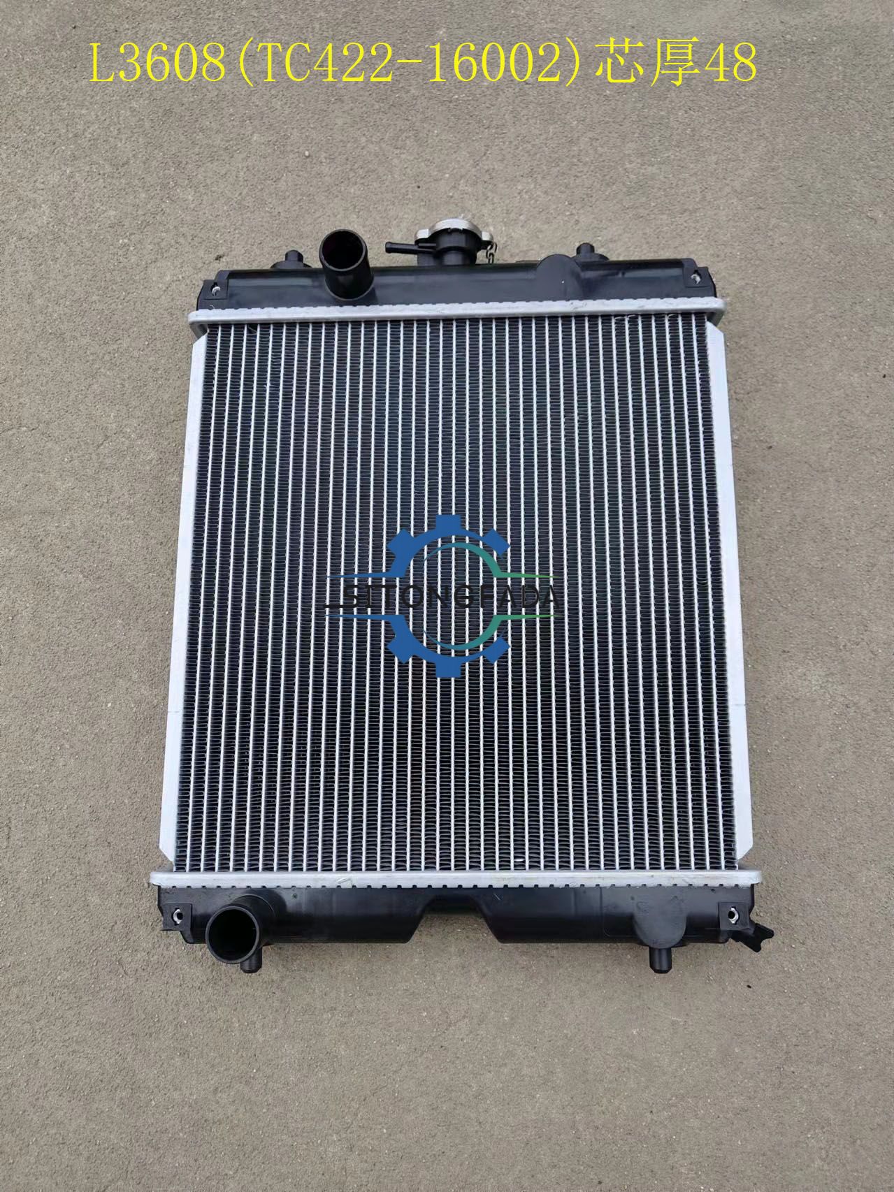 Factory Direct Aluminum Radiator 48mm Core TC422-16002 For Kubota L3608 Farm Tractor Agricultural Machinery Cooling Water Tank Wholesale