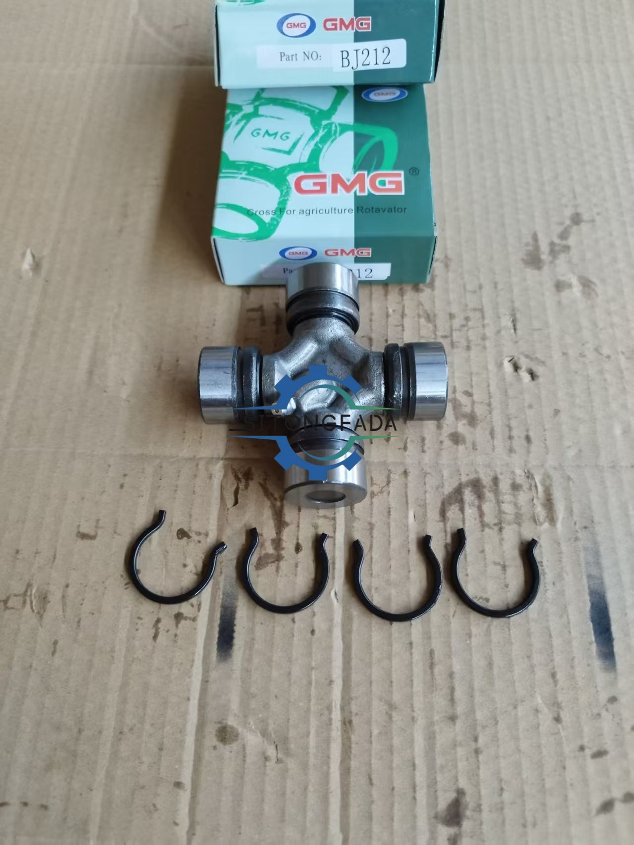 Factory Direct High Hardness Universal Joint BJ212 Cross Joint U-Joint for Agricultural Rotavator Farm Tractor Drive Shaft