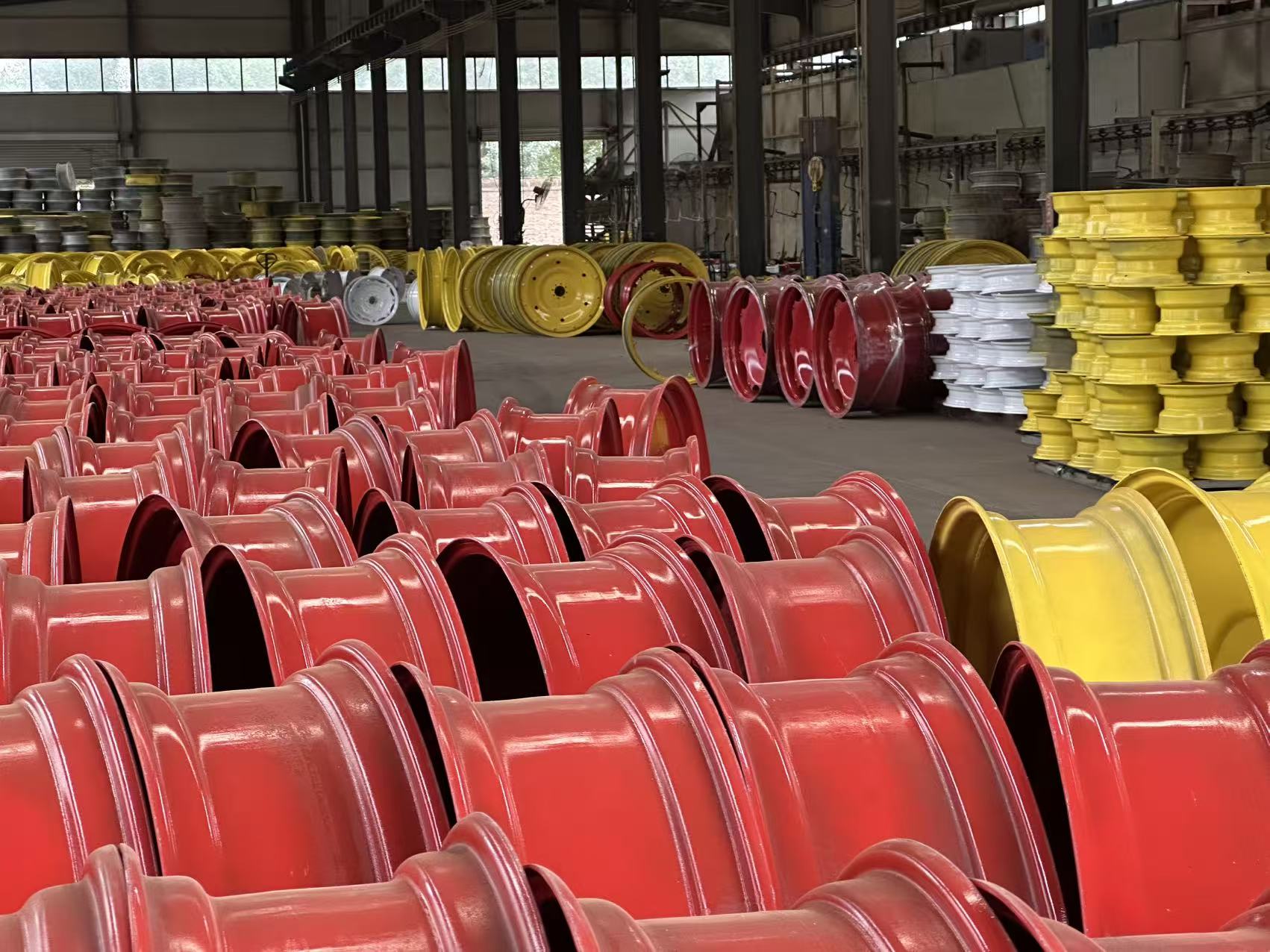 Agricultural Steel Wheel Rim Multi Color Farm Tractor Wheel Rim Heavy Duty Wheel Hub for Farm Machinery Tractor Tire Assembly