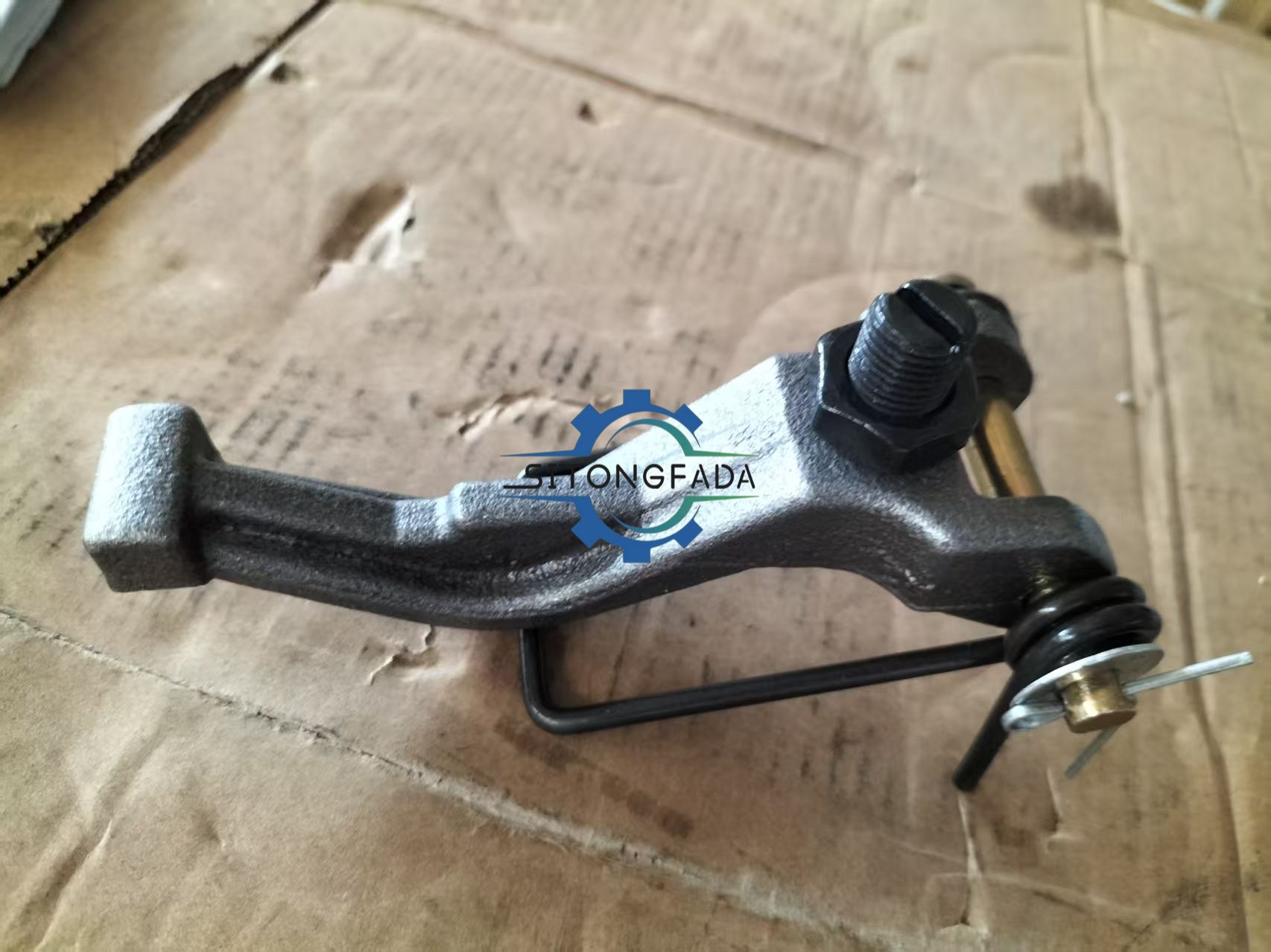 Factory Direct Cast Steering Control Lever Assembly With Fasteners For MTZ Tractor Steering System Farm Machinery 