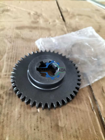 Manufacturer Direct Supply Carburized Spur Gear High Toughness Splined Transmission Gear for Tractor Gearbox