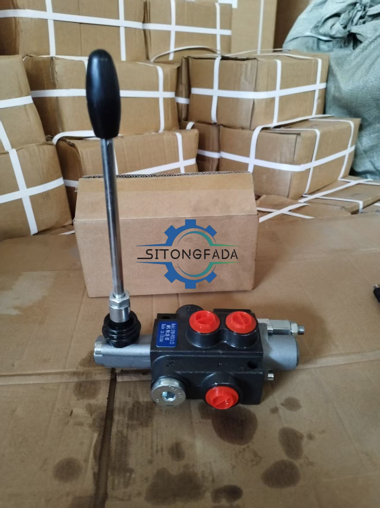 P40 Factory Direct Supply 1 Spool Manual Hydraulic Directional Control Valve for Farm Tractor