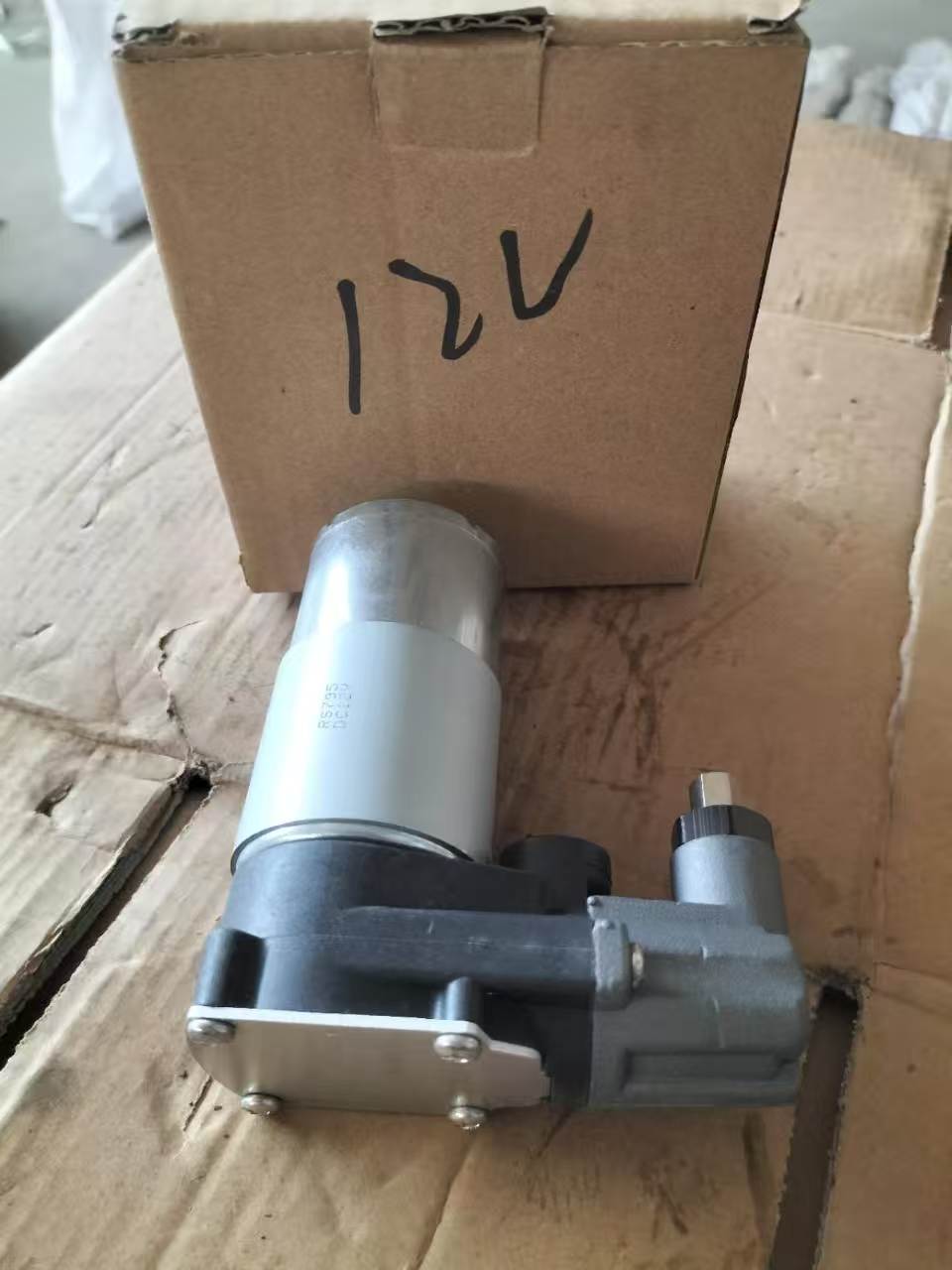 12 Volt Pneumatic Suspension Seat Compressor for air Suspension Truck Seats Suitable and Motorhome Driver Seat